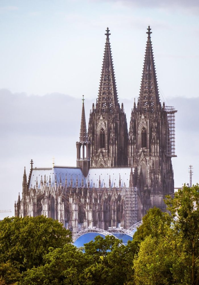 COLOGNE_4_optimized_1759323428